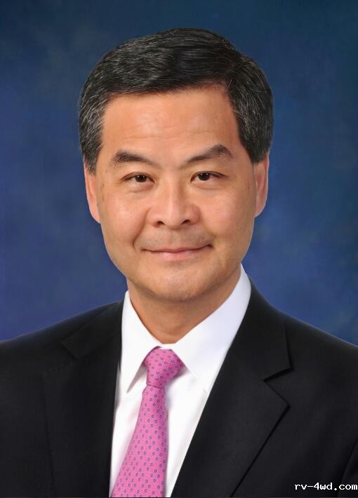 荣誉顾问-----梁振英